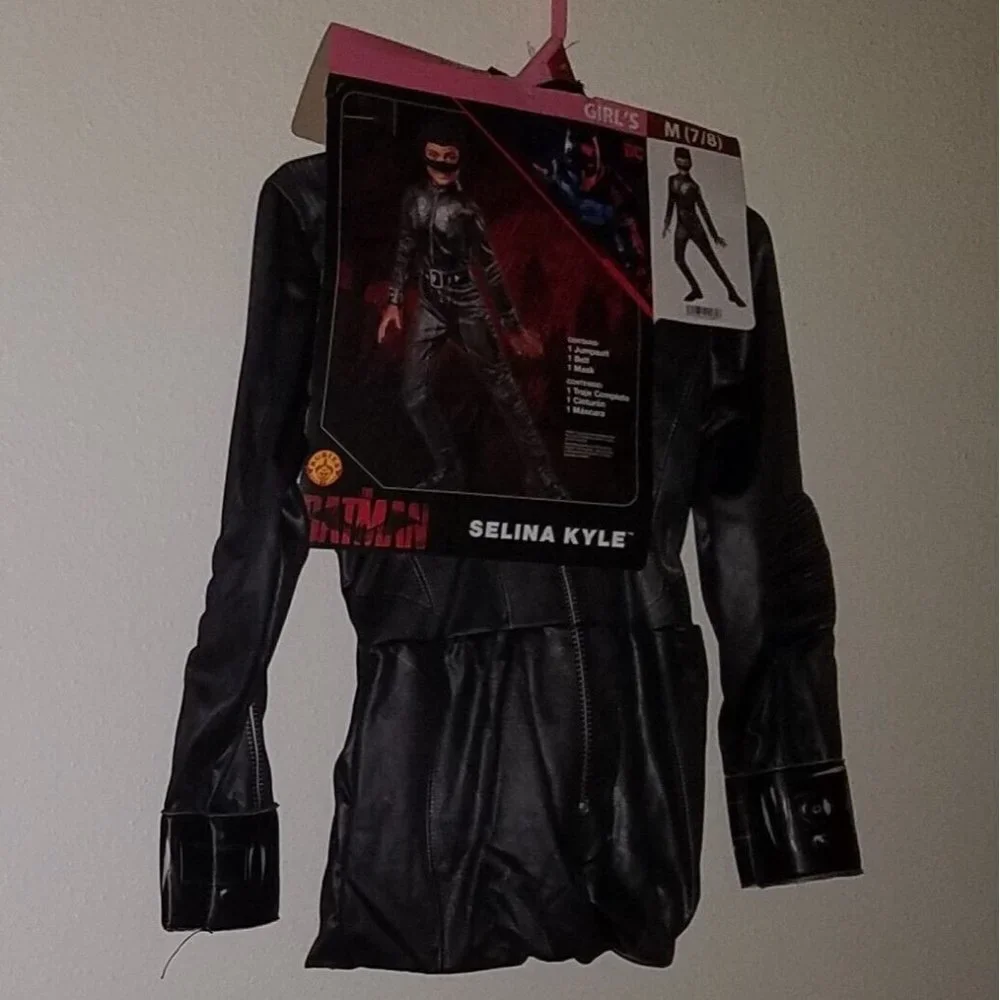 NEW Selina Kyle The Batman Halloween Costume Girls Medium 7/8 Large 10/12 Rubies